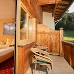 Alpen Wohlfuehlhotel Doerflwirt Hotel Hainzenberg