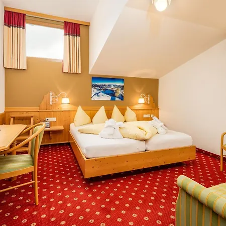 Alpen Wohlfuehlhotel Doerflwirt Otel Hainzenberg