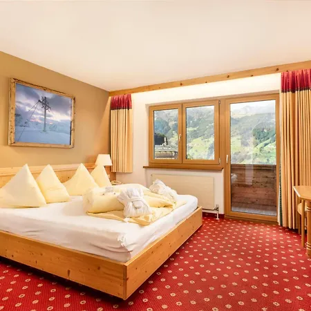 Alpen Wohlfuehlhotel Doerflwirt Otel Hainzenberg