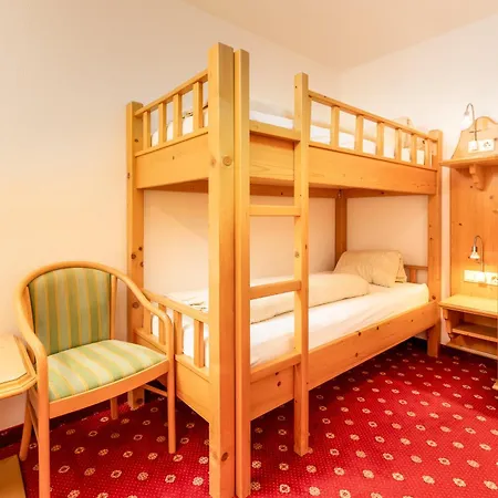 Ξενοδοχείο Alpen Wohlfuehlhotel Doerflwirt 4*