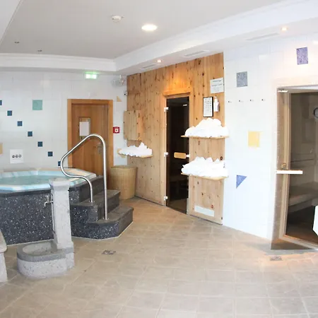 Ξενοδοχείο Alpen Wohlfuehlhotel Doerflwirt 4*