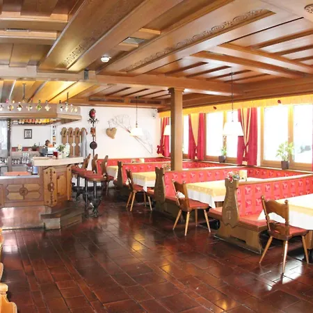 Alpen Wohlfuehlhotel Doerflwirt 4* Hainzenberg