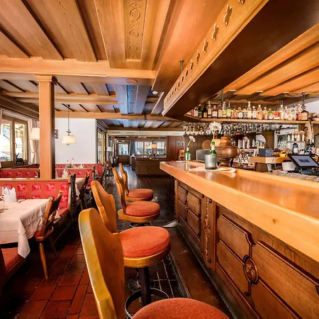 Alpen Wohlfuehlhotel Doerflwirt فندق هينزنبرغ