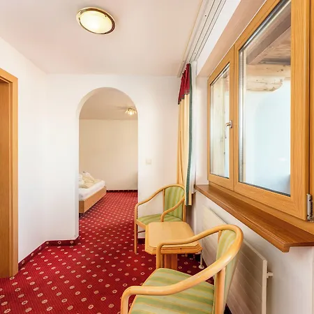 Alpen Wohlfuehlhotel Doerflwirt فندق 4*