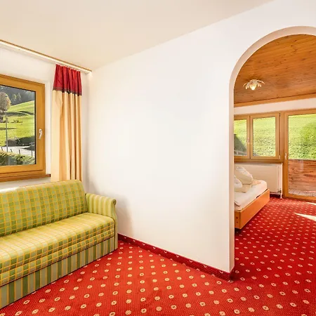 فندق Alpen Wohlfuehlhotel Doerflwirt