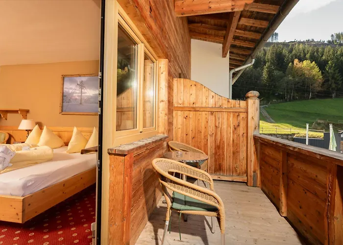 Alpen Wohlfuehlhotel Doerflwirt 호텔 하이젠베르크