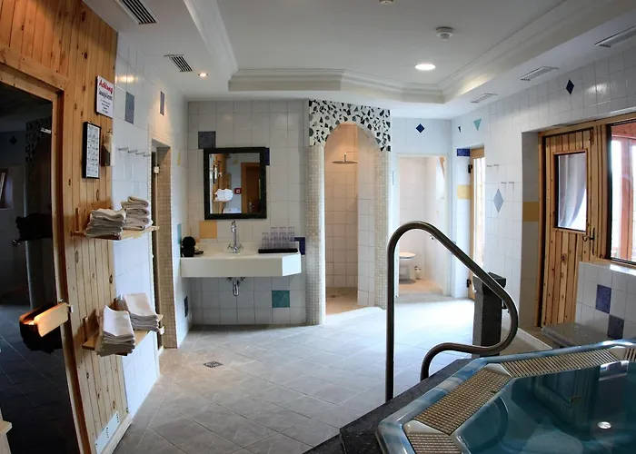 Alpen Wohlfuehlhotel Doerflwirt 호텔 하이젠베르크