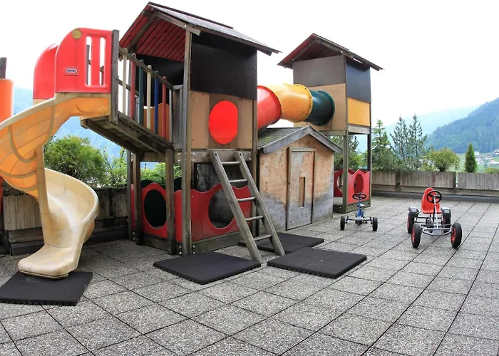 호텔 Alpen Wohlfuehlhotel Doerflwirt