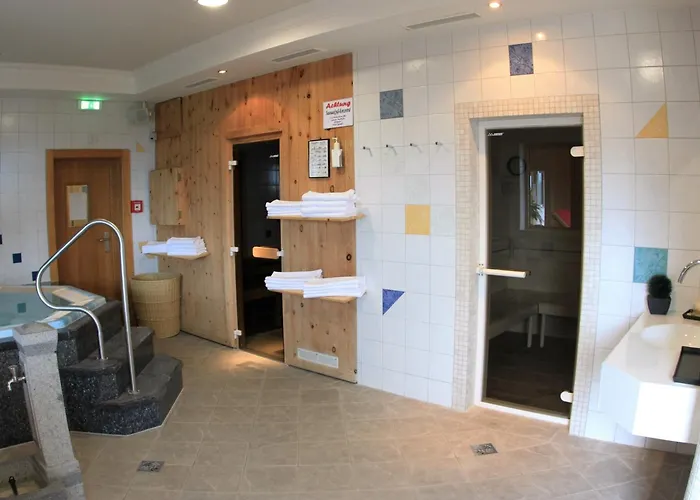 Alpen Wohlfuehlhotel Doerflwirt 호텔 4*