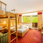 Alpen Wohlfühlhotel Dörflwirt Hainzenberg