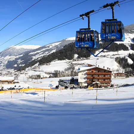 Alpen Wohlfuehlhotel Doerflwirt 4* Hainzenberg
