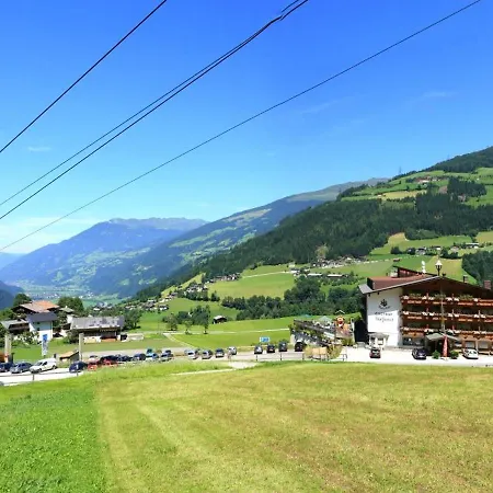 Hotel Alpen Wohlfuehlhotel Doerflwirt Hainzenberg