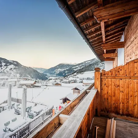 Alpen Wohlfuehlhotel Doerflwirt Hainzenberg